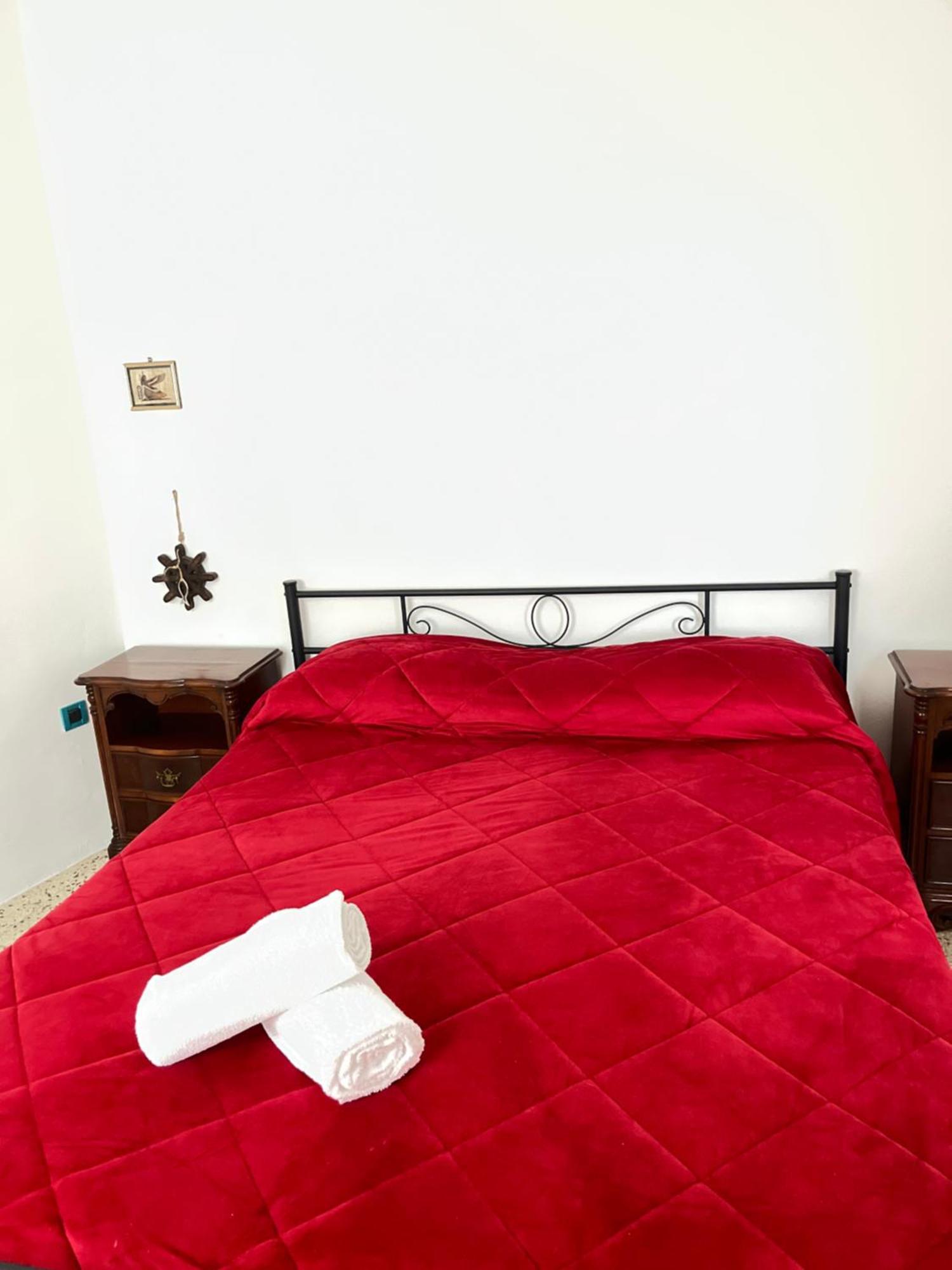 Rooms For Rent Livorno-Center Eksteriør billede